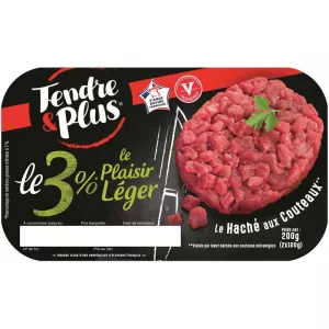 चाकू के साथ कीमा बनाया हुआ स्टेक 3% मिलीग्राम 10