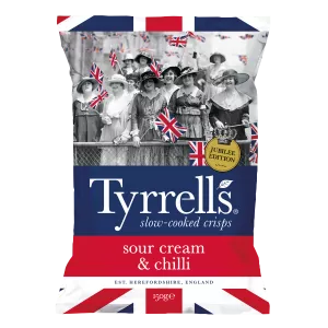 رقائق البطاطس بالكريمة الحامضة تشيلي جوبيلي، 150 جرام - TYRRELLS